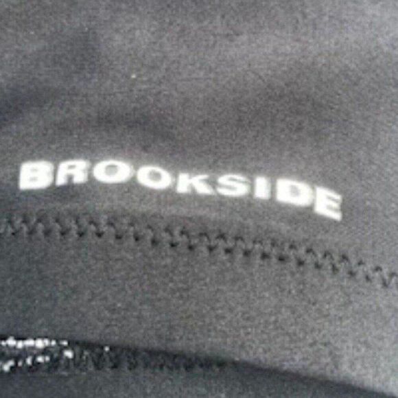 Bicycle Fitness Shorts . Size: Medium {38-40} . Brookside - Picture 3 of 4